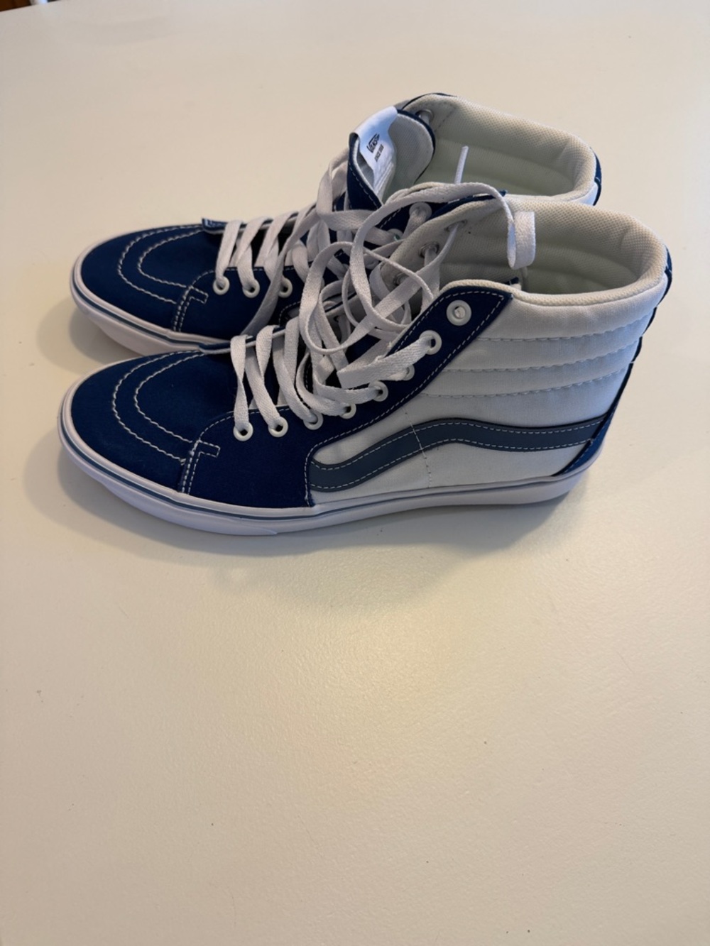 Vans Chambray Navy and White High-Top Skate Sneakers Sz 9.  NWOB. Box19